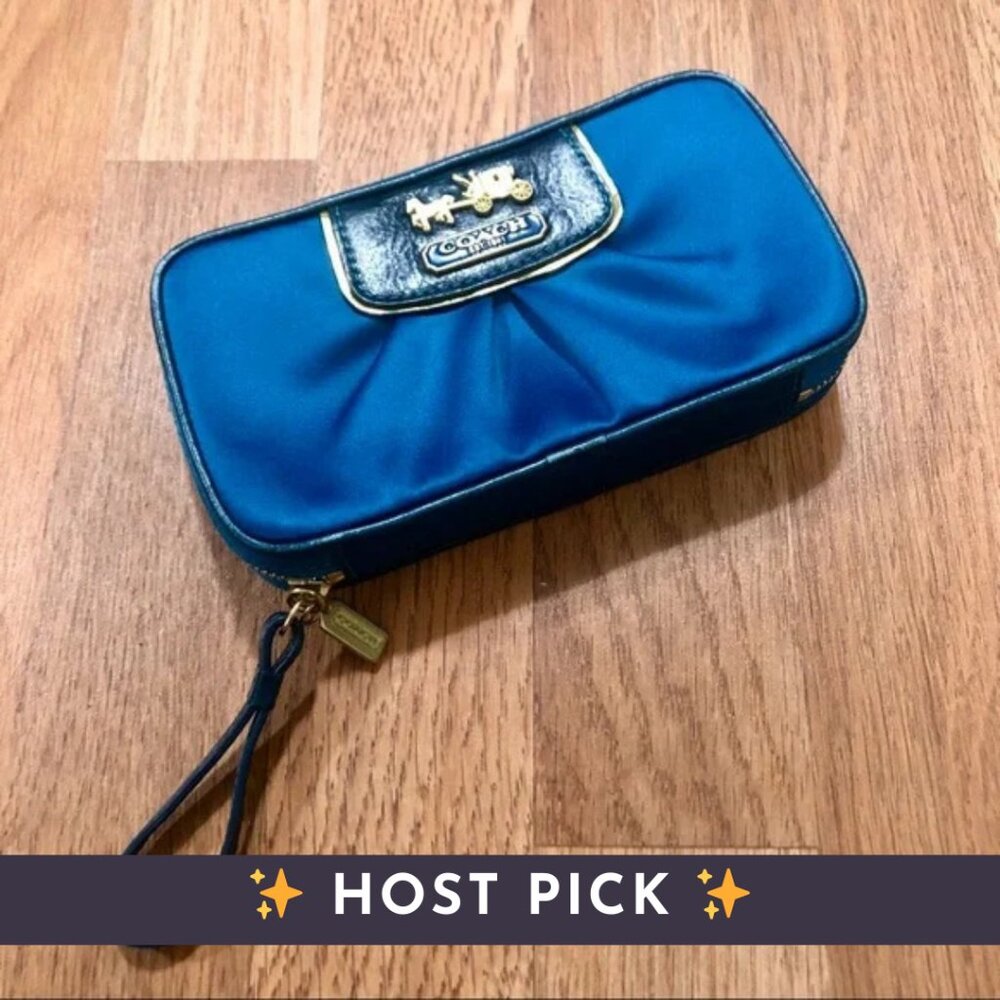 NWOT ♡ Coach ♡ Turquoise Satin Travel Jewelry Case